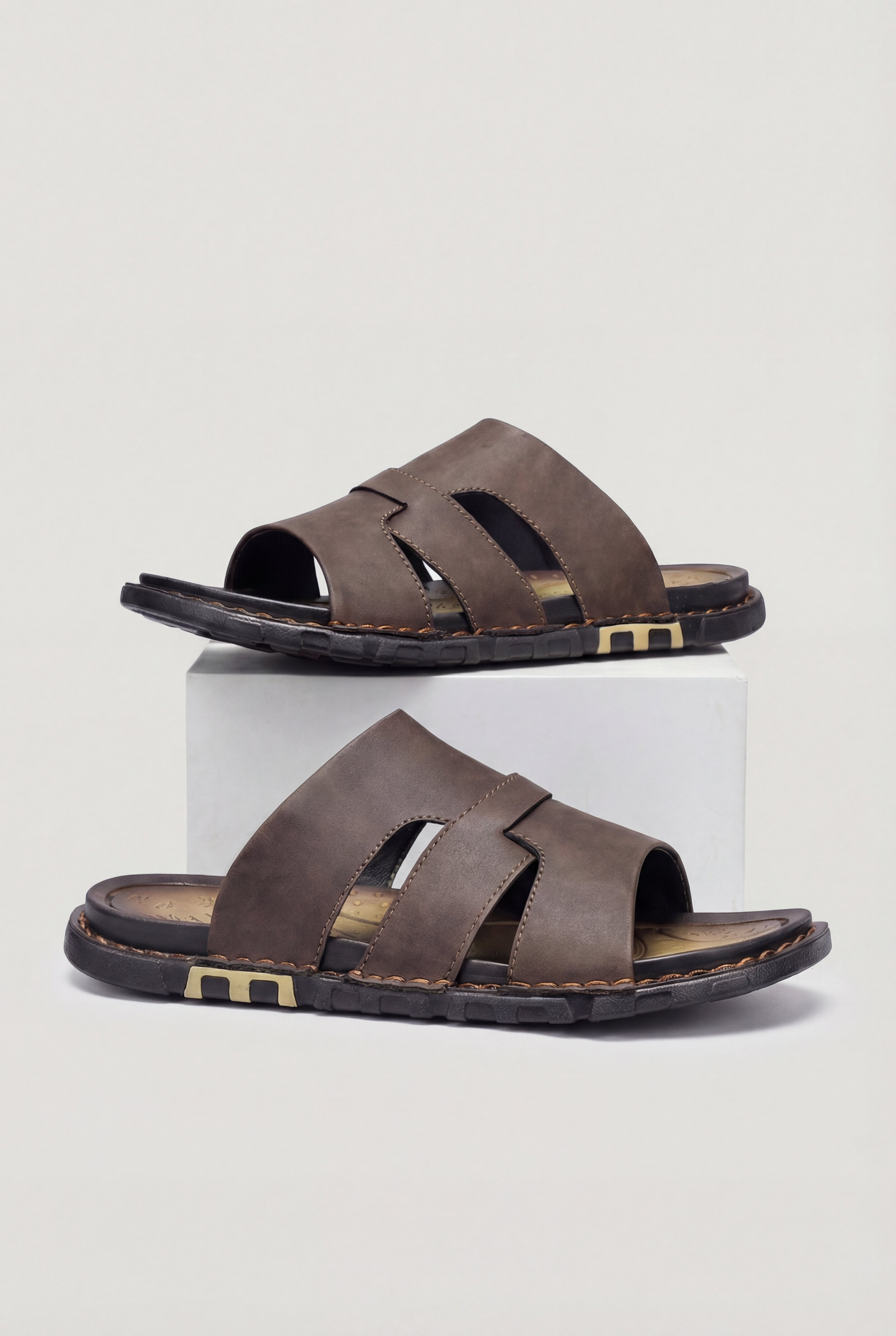 MAVREX CASUAL SLIDES – BROWN