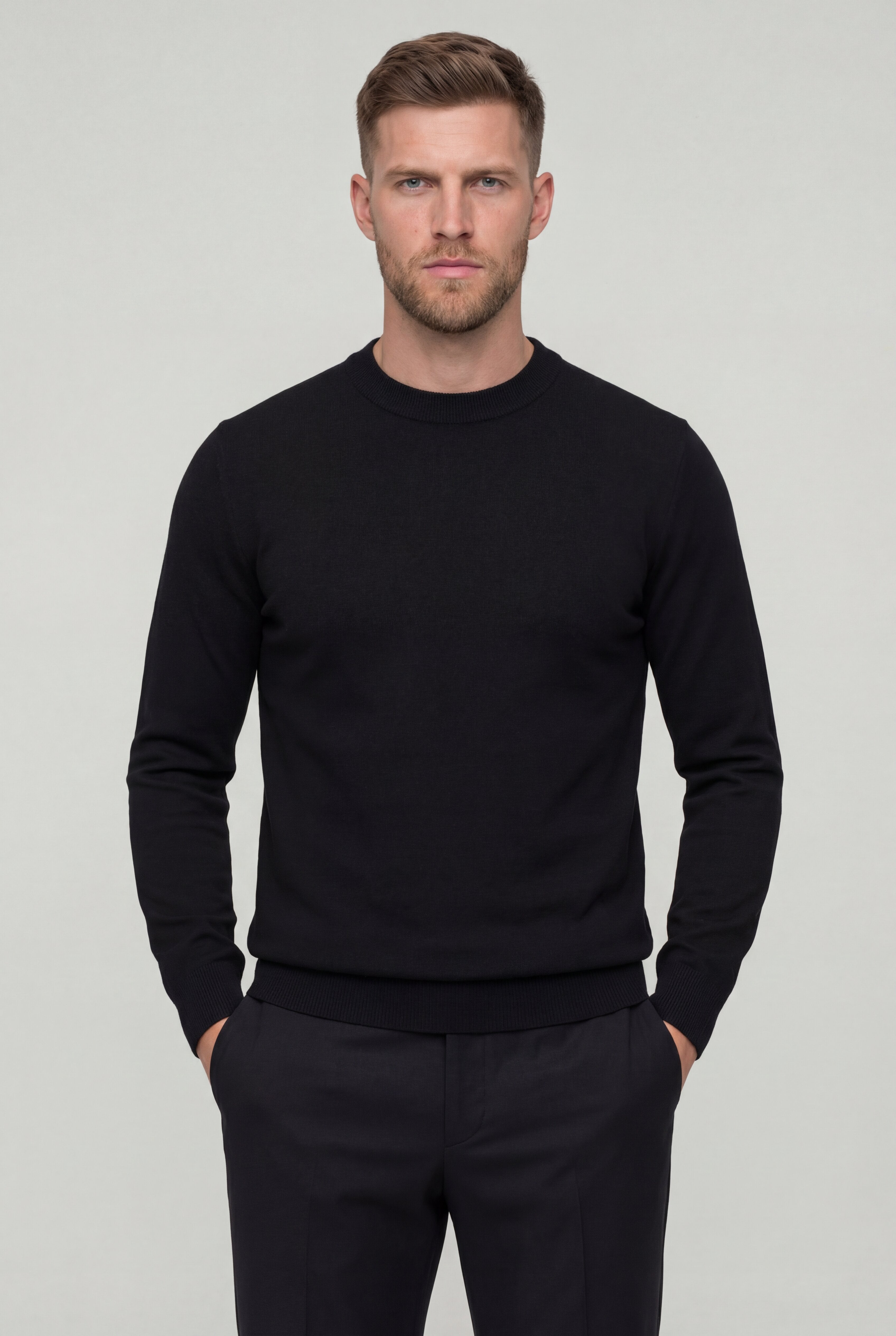 NARETH CREWNECK SWEATER – BLACK