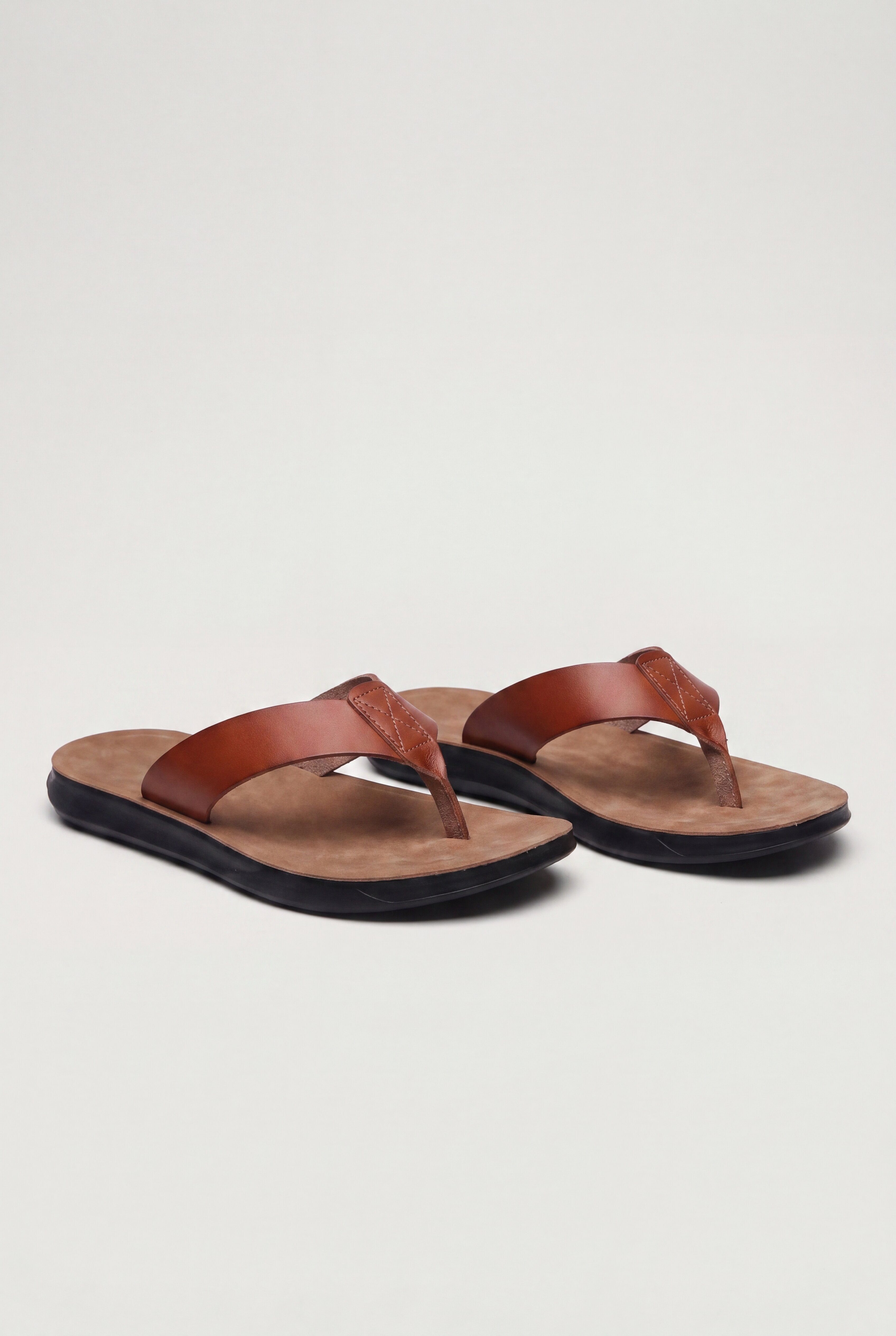 RVAN FLIP FLOPS - BROWN