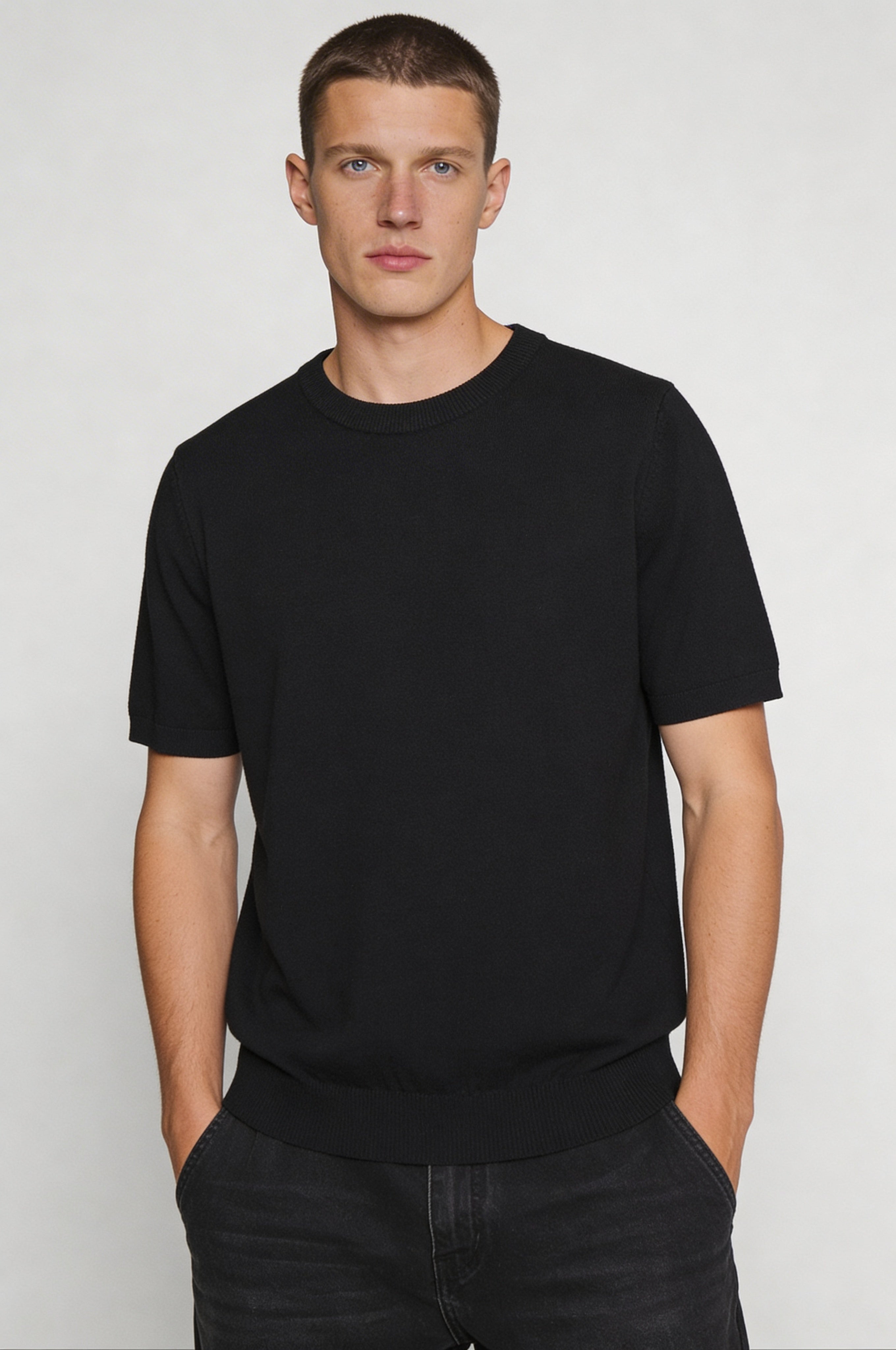 SOLEN KNIT TEE – BLACK
