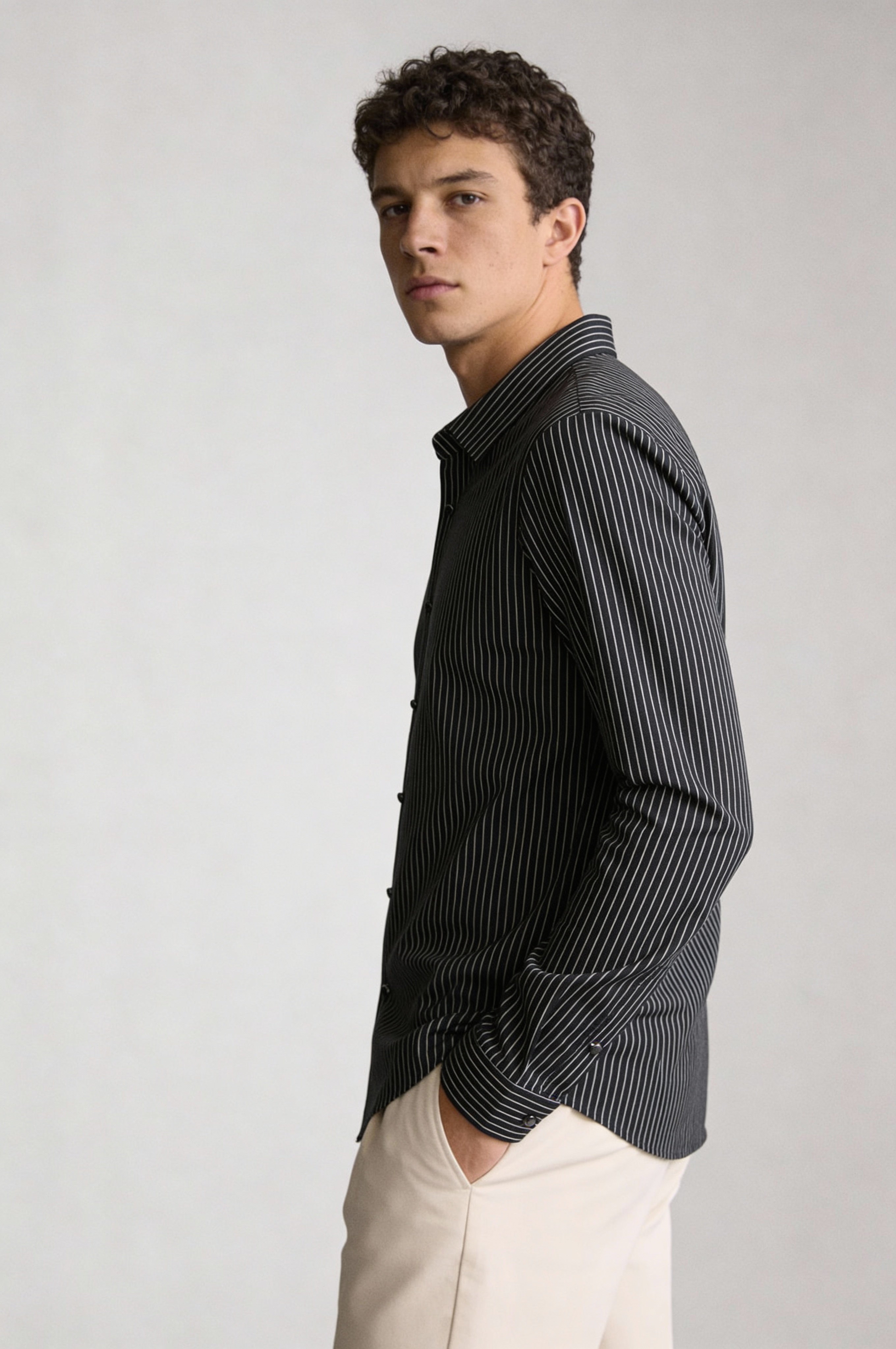 STRAVEN STRIPED SHIRT – BLACK