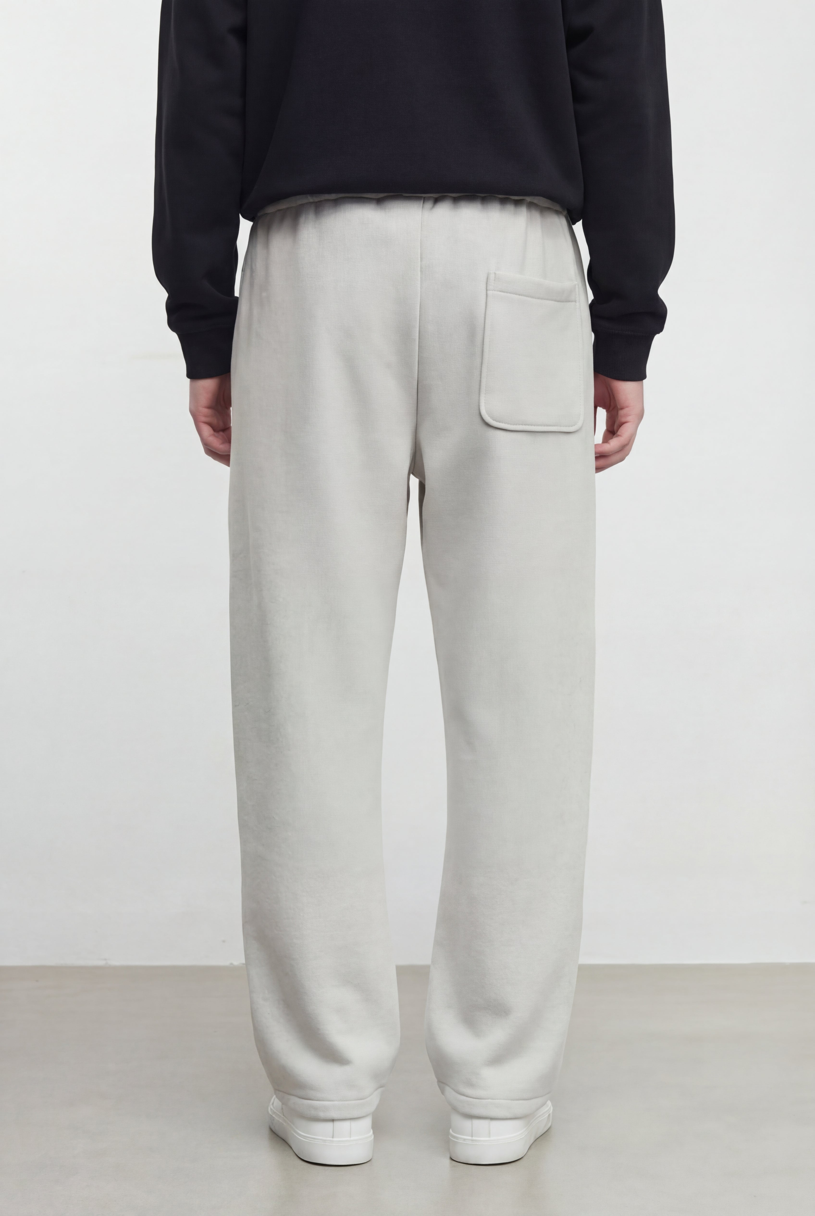 VALTHERO FLEECE SWEATPANTS – STONE