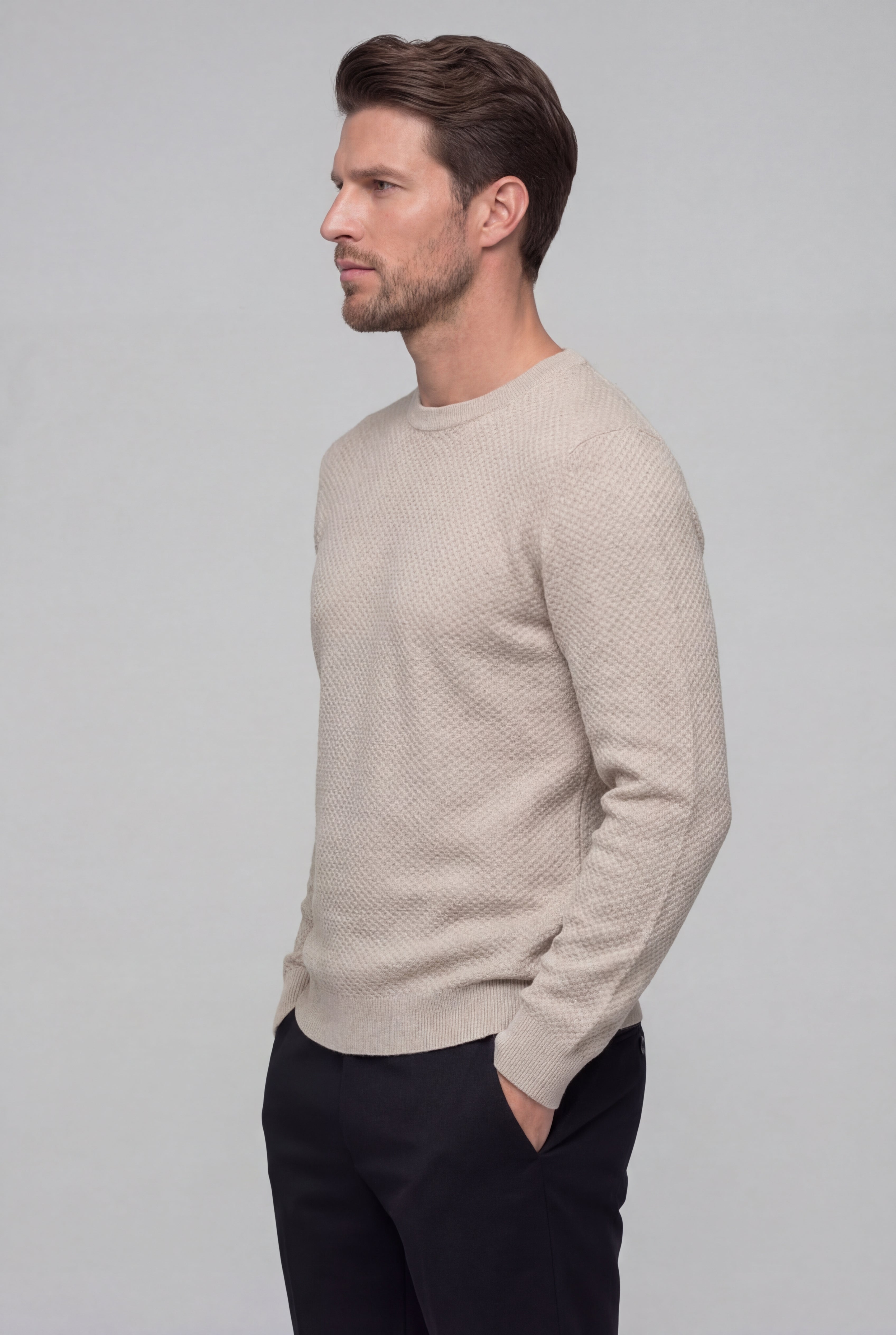 VALTRION TEXTURED KNIT SWEATER – BEIGE