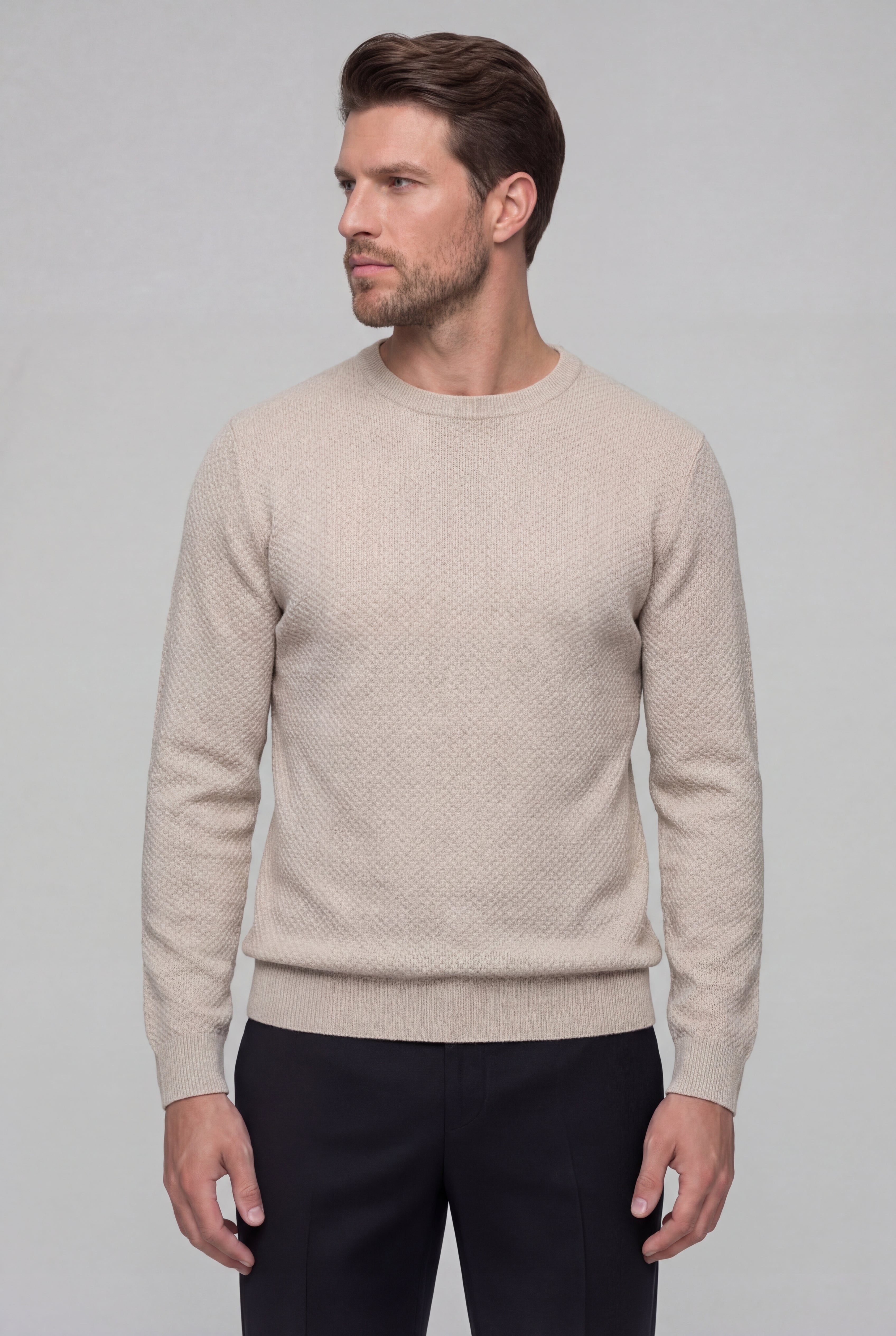 VALTRION TEXTURED KNIT SWEATER – BEIGE