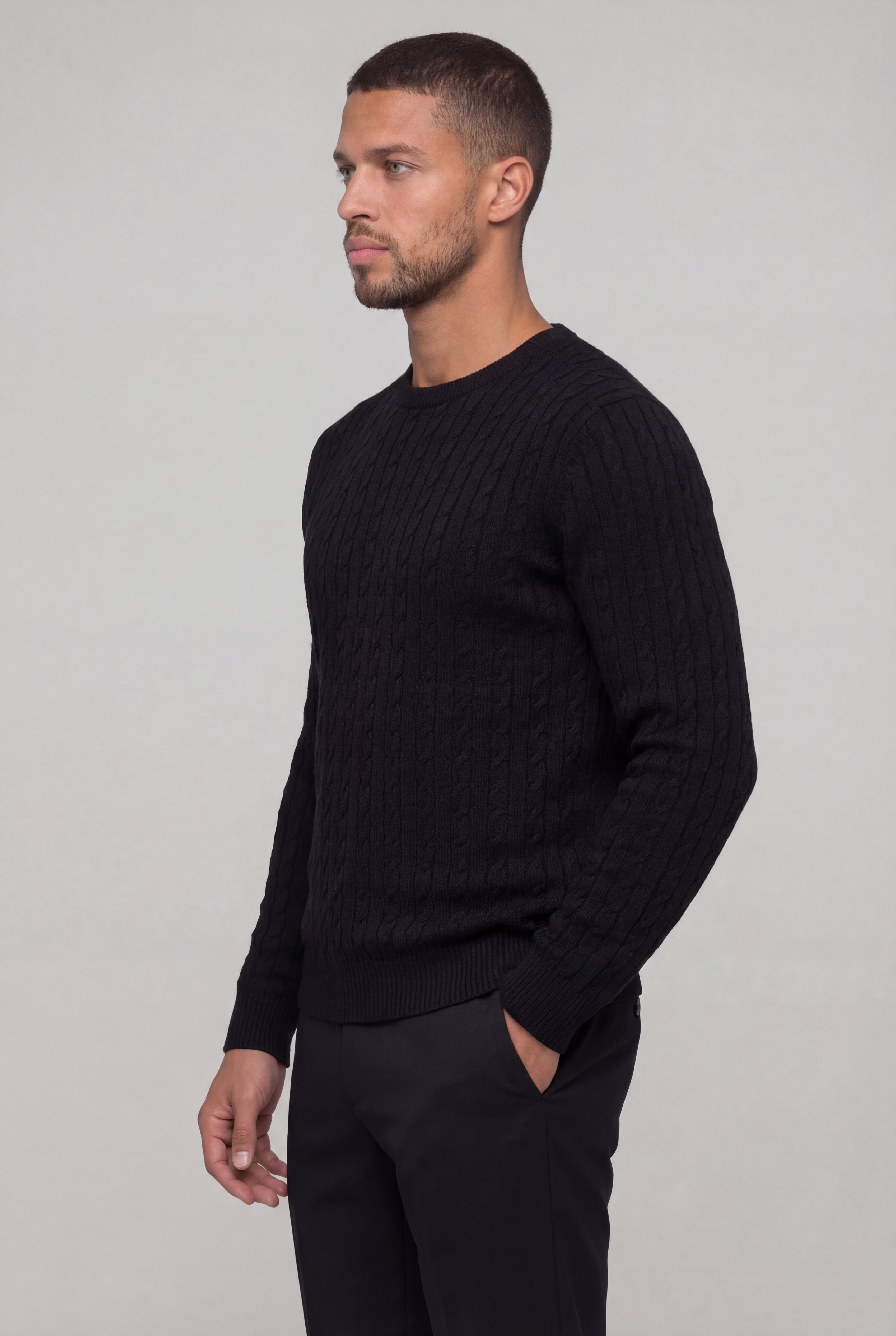 VARCELLO KNIT CREWNECK SWEATER – BLACK