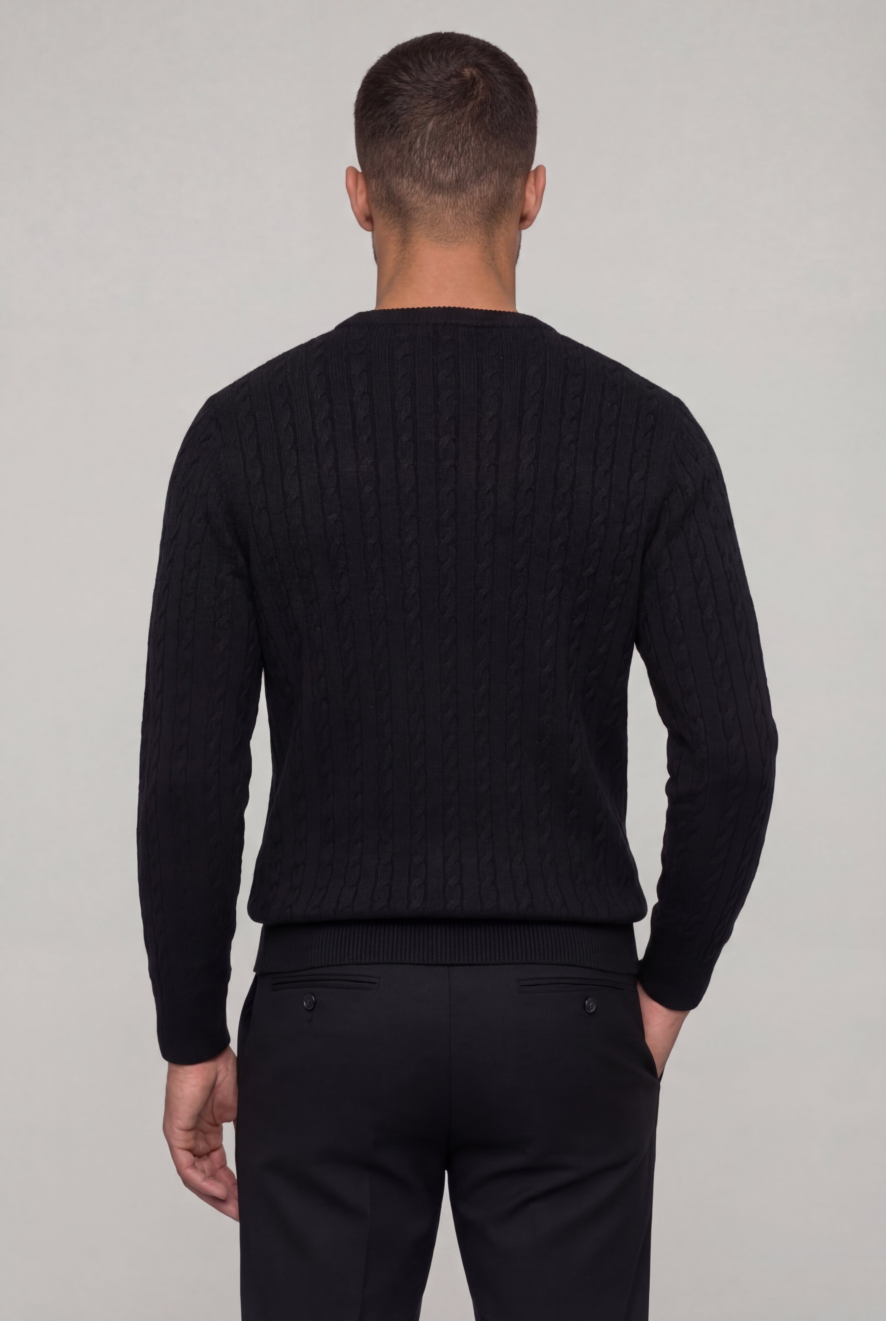 VARCELLO KNIT CREWNECK SWEATER – BLACK