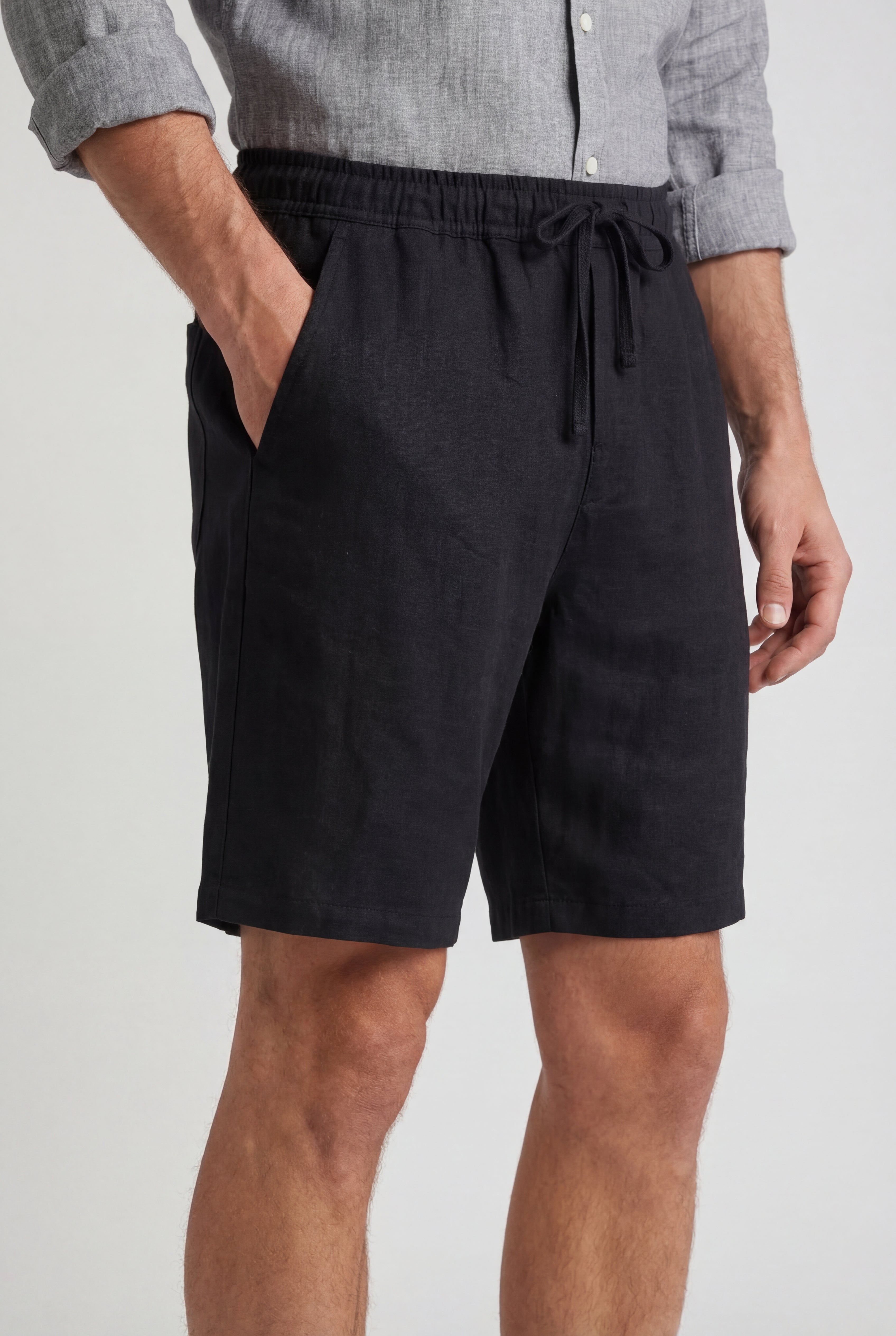 VARCENO LINEN SHORTS – BLACK