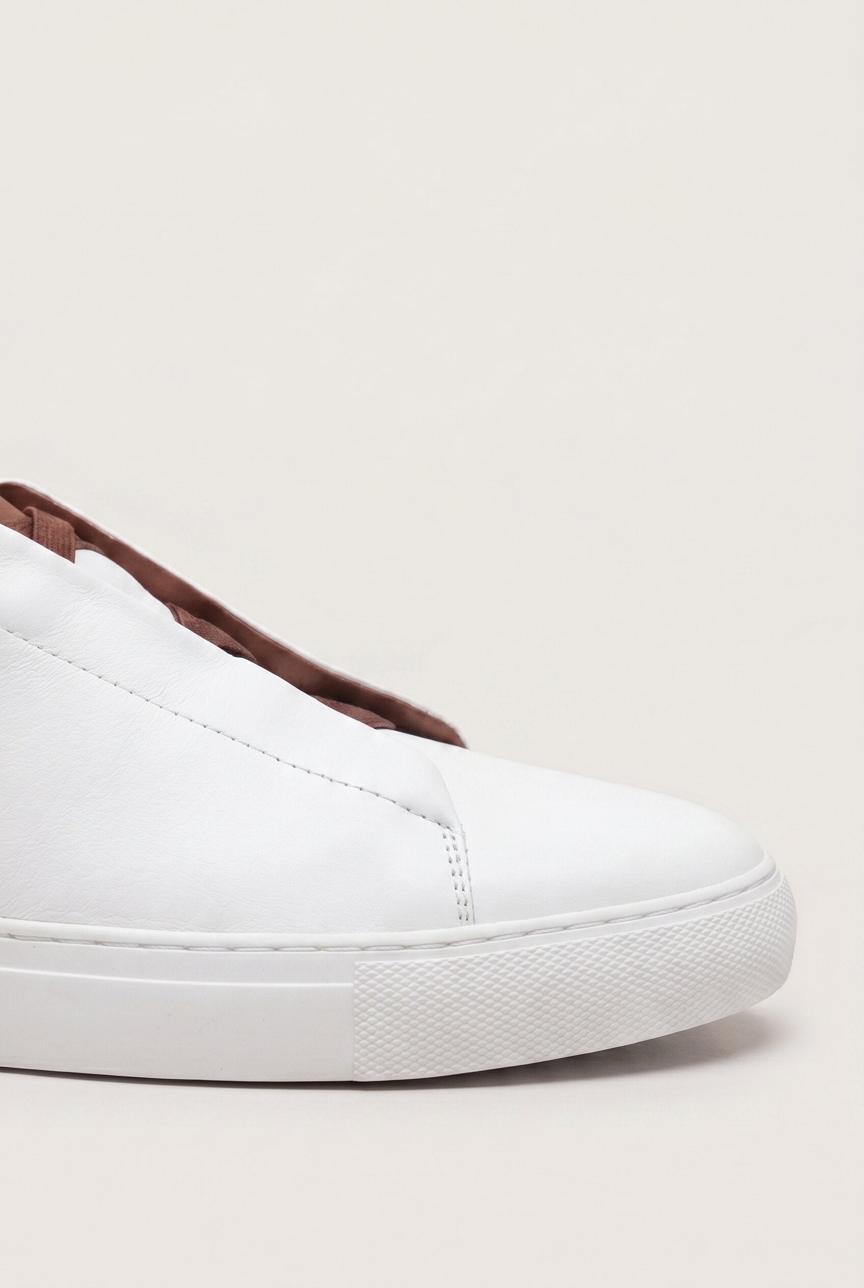 OLEX LEATHER LOAFERS – WHITE