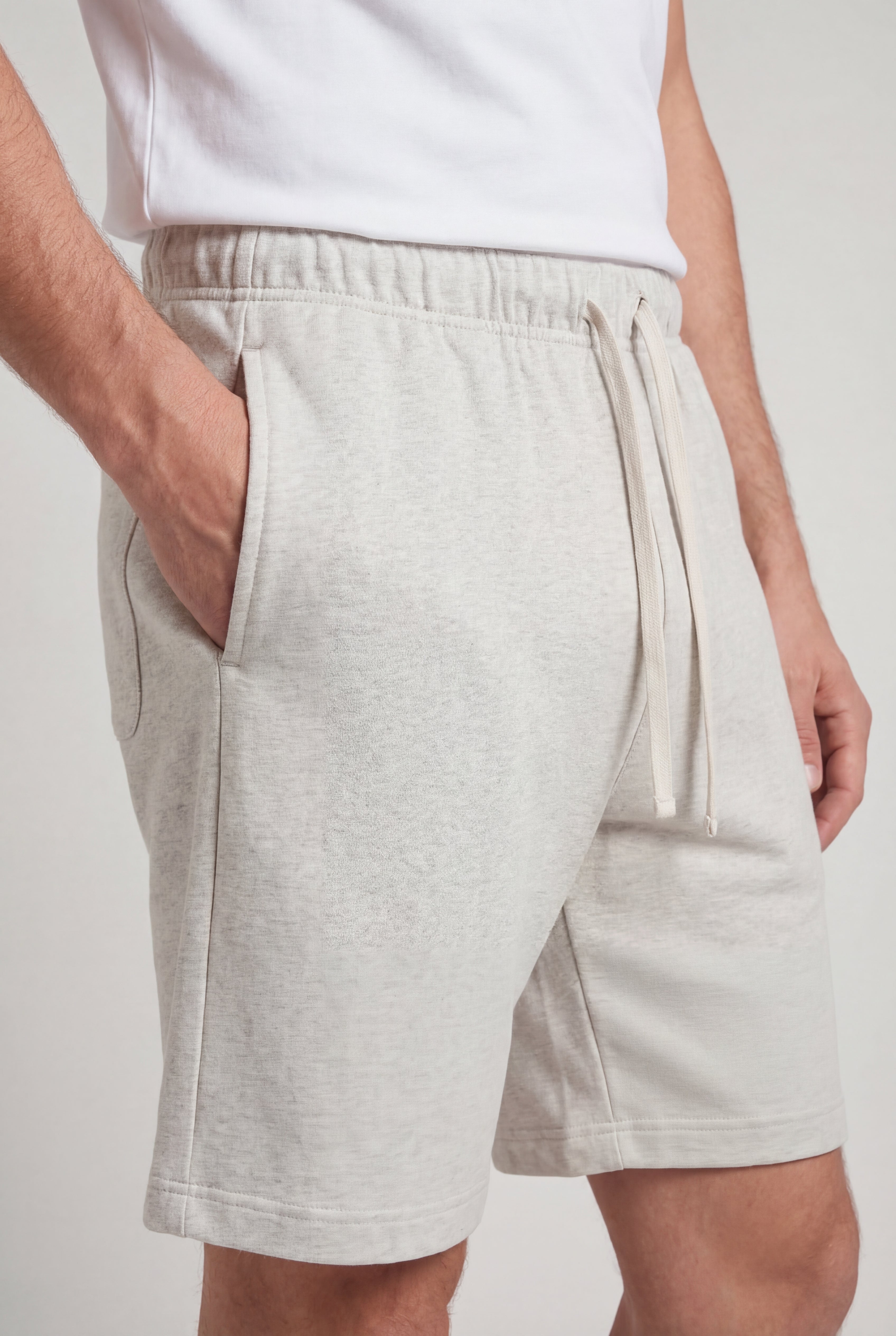 VELTRYN COTTON DRAWSTRING SHORTS – GRAY