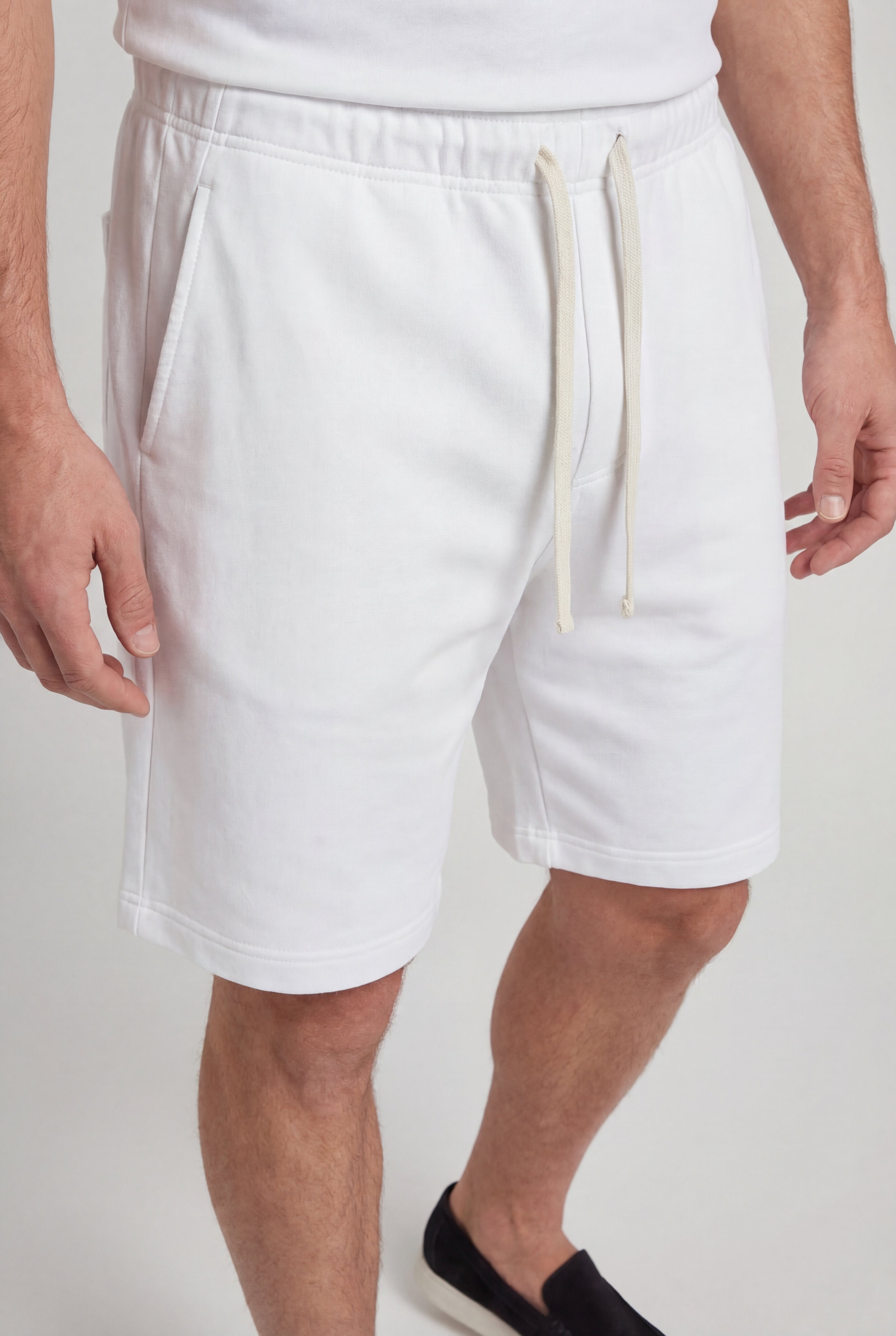 VELTRYN COTTON DRAWSTRING SHORTS – WHITE
