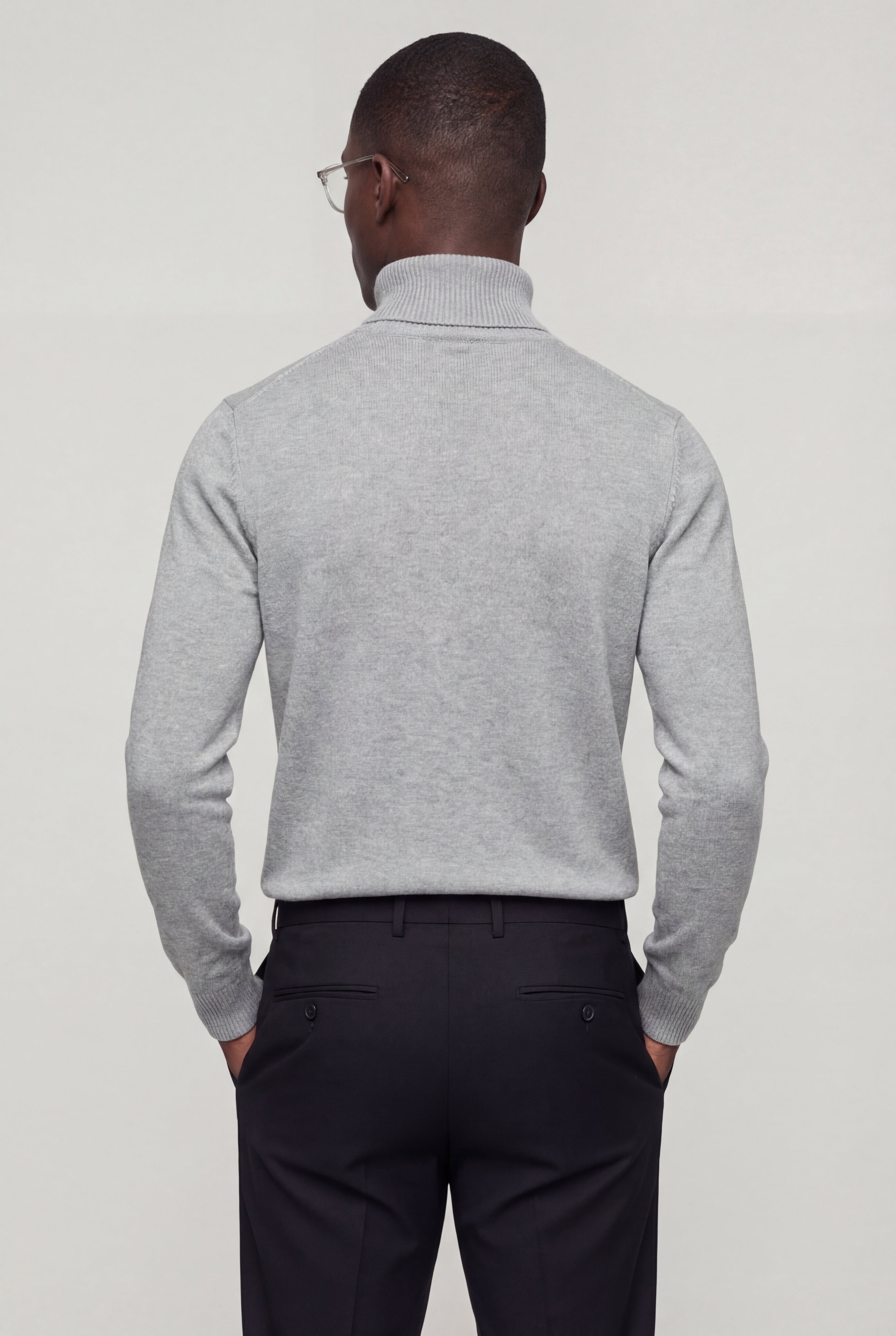 ZAVERON THIN TURTLENECK SWEATER – GRAY
