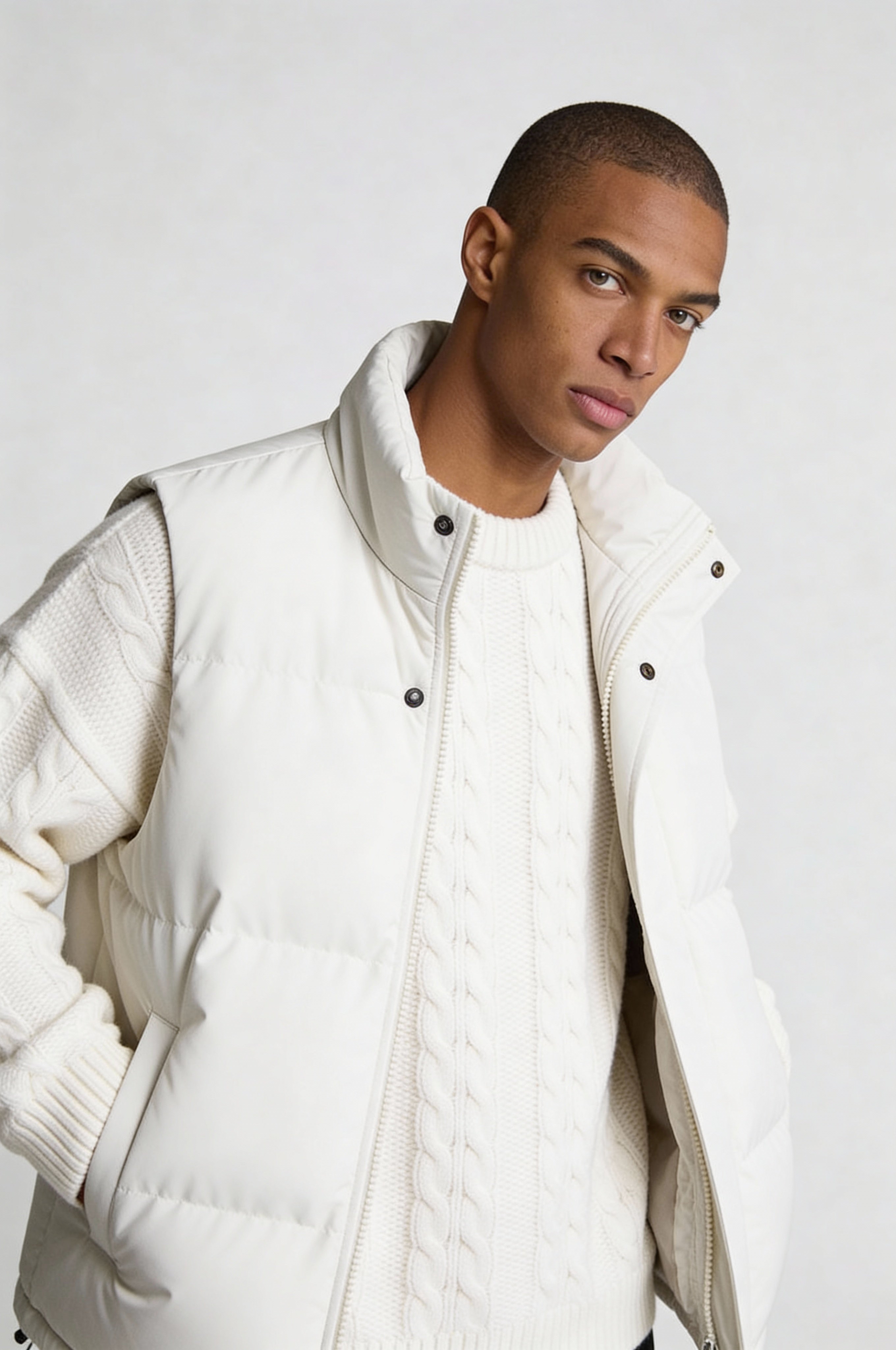 ZAYREN PUFFER VEST – WHITE