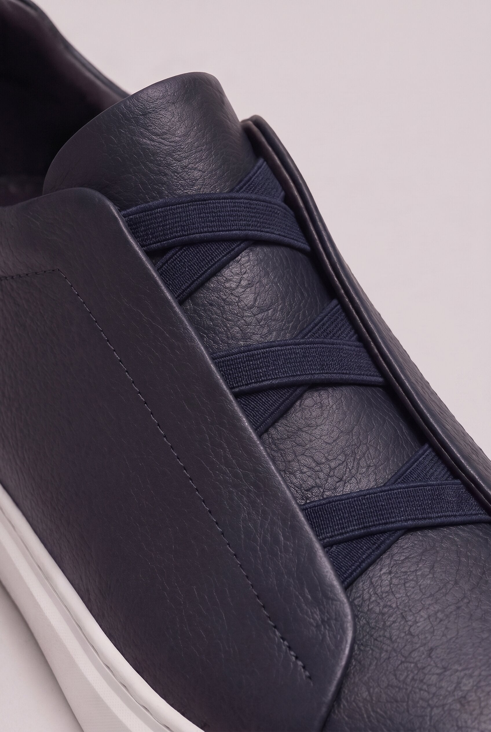 ZENTHROX LEATHER SNEAKERS – NAVY