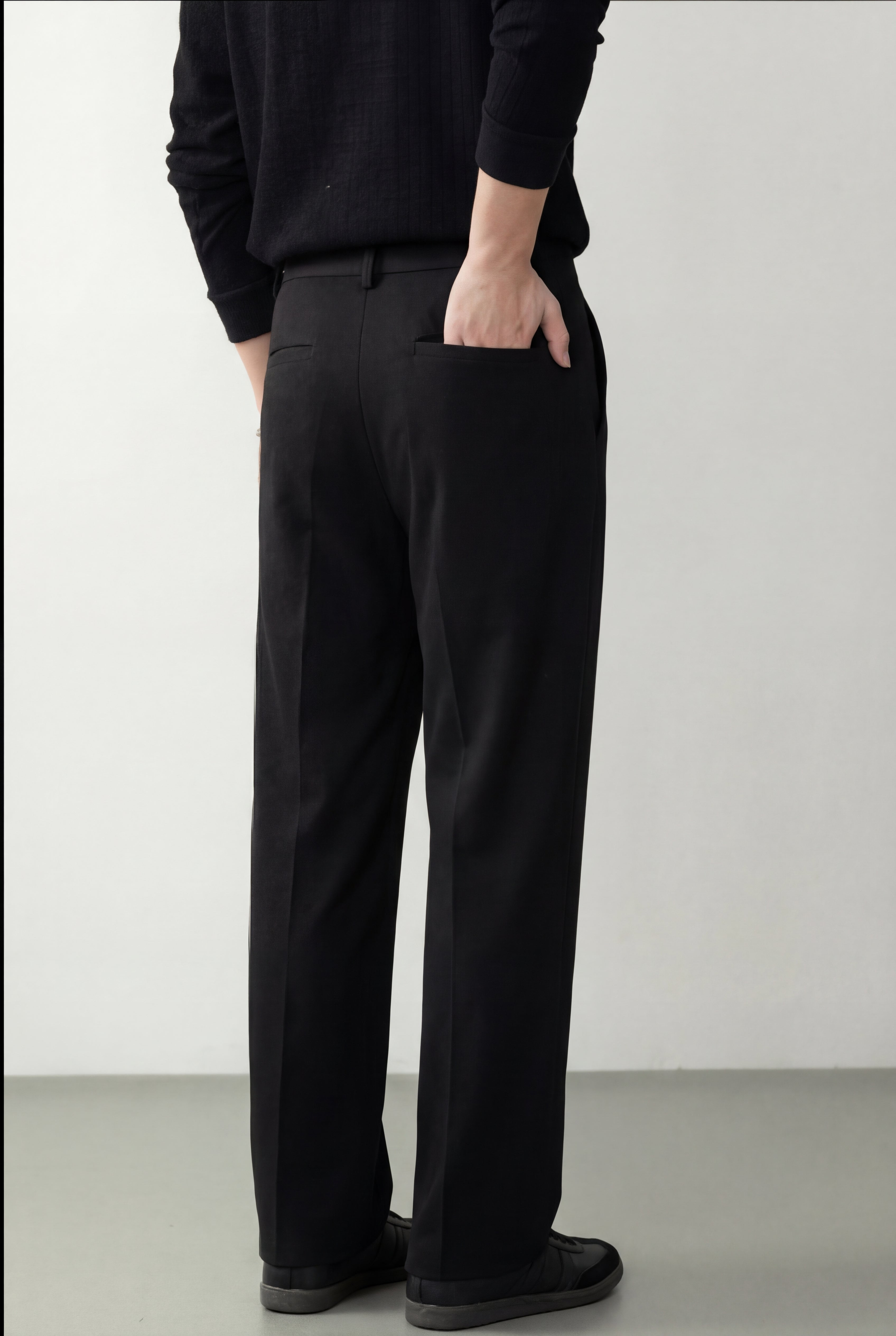 ZENVIO WOOL BLEND TROUSERS – BLACK