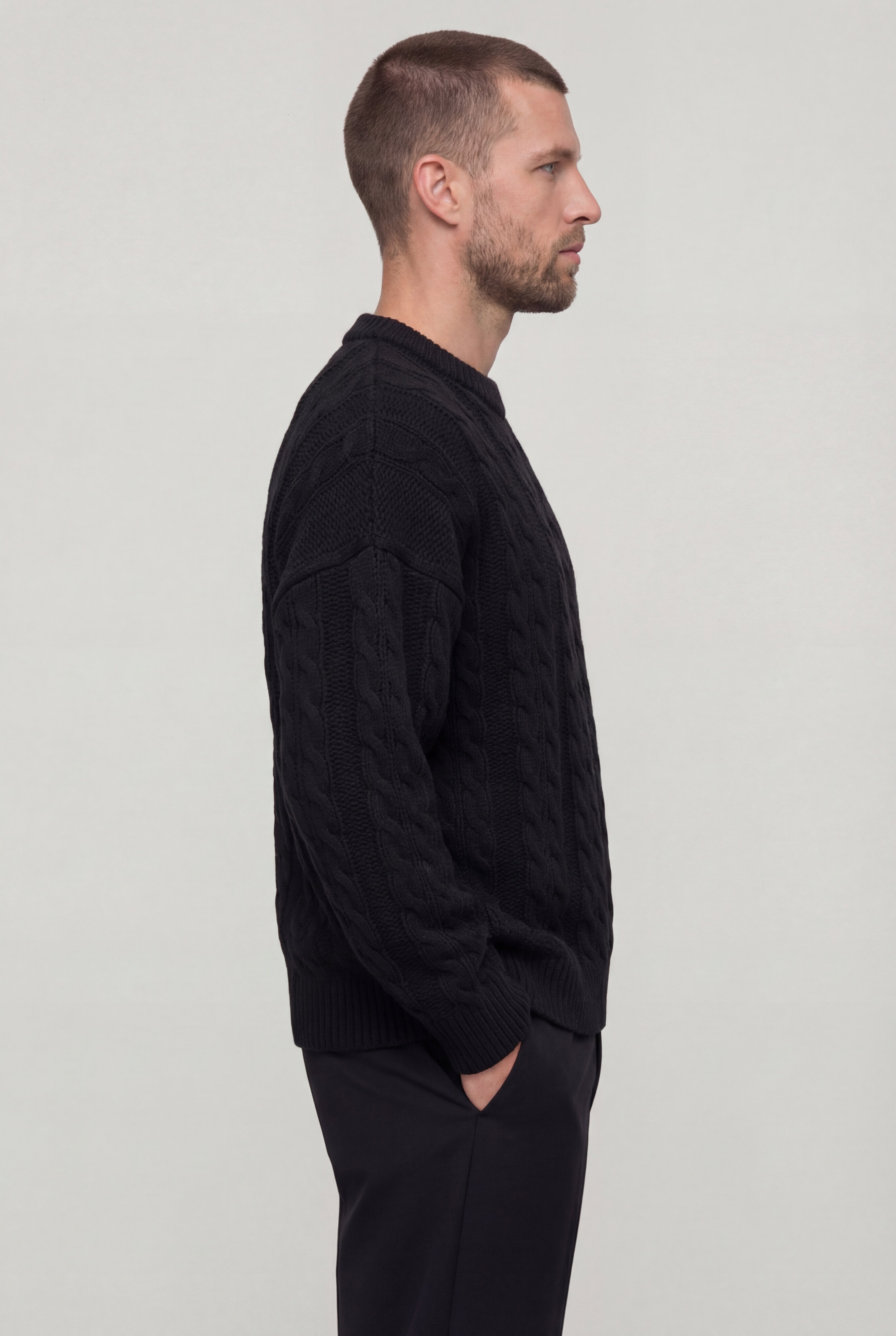 KAVIRO CABLE KNIT SWEATER – BLACK