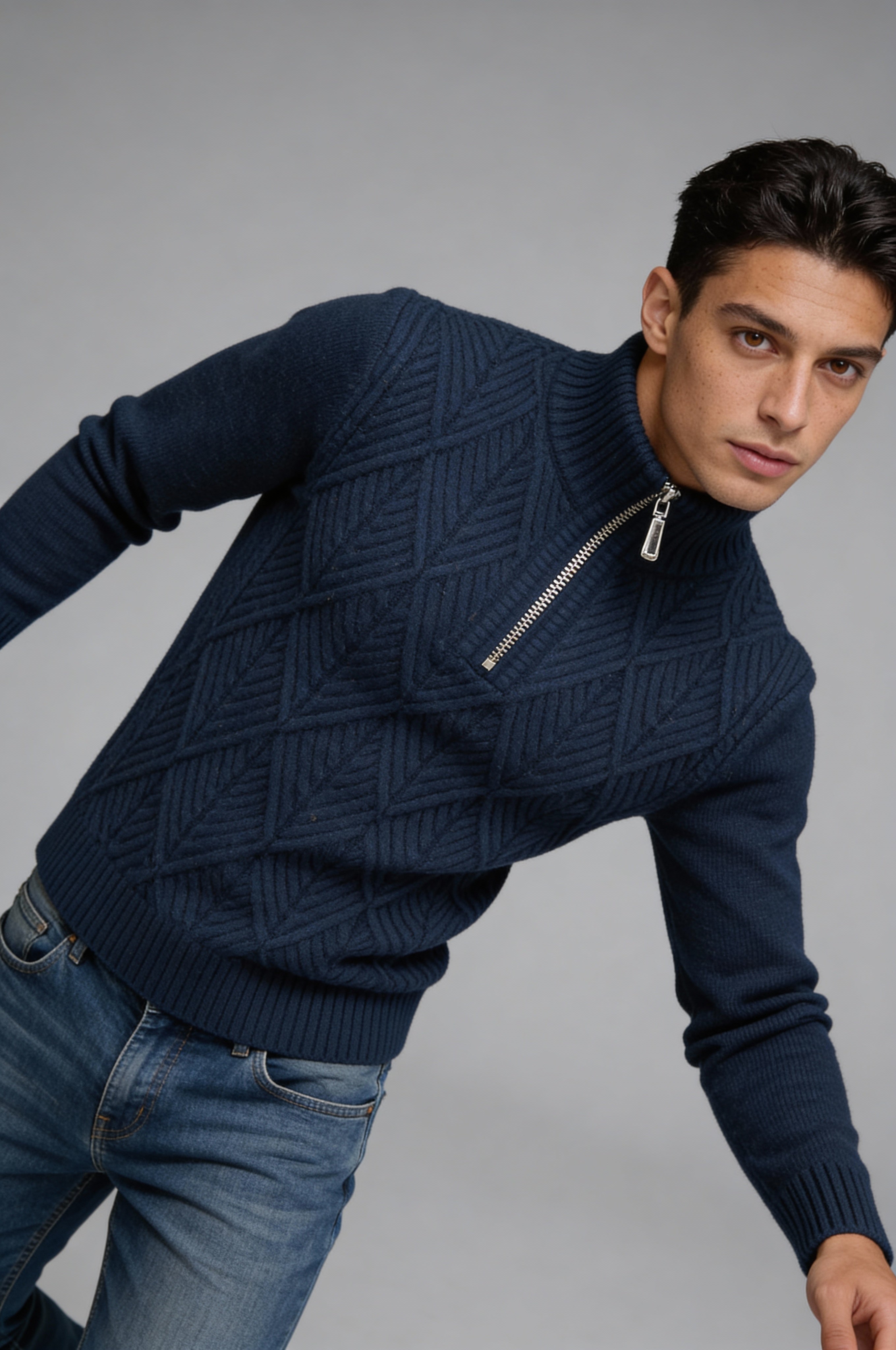 VELTRIN HALF-ZIP SWEATER – NAVY